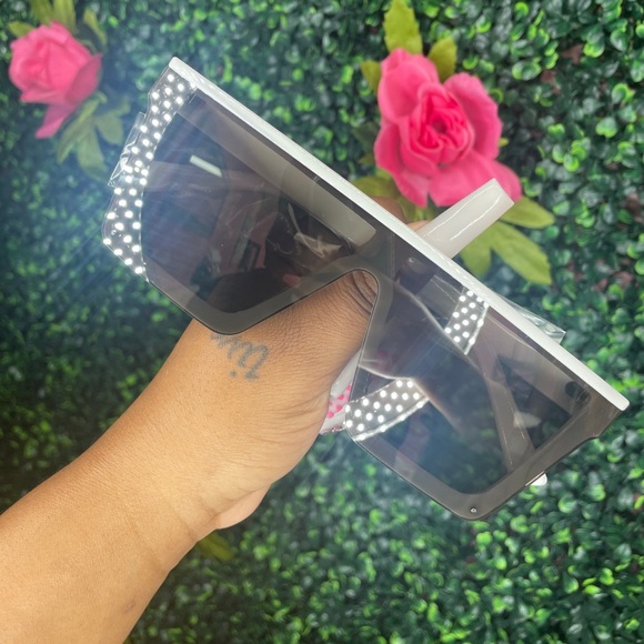 Iconic frames - Picture 3 of 3